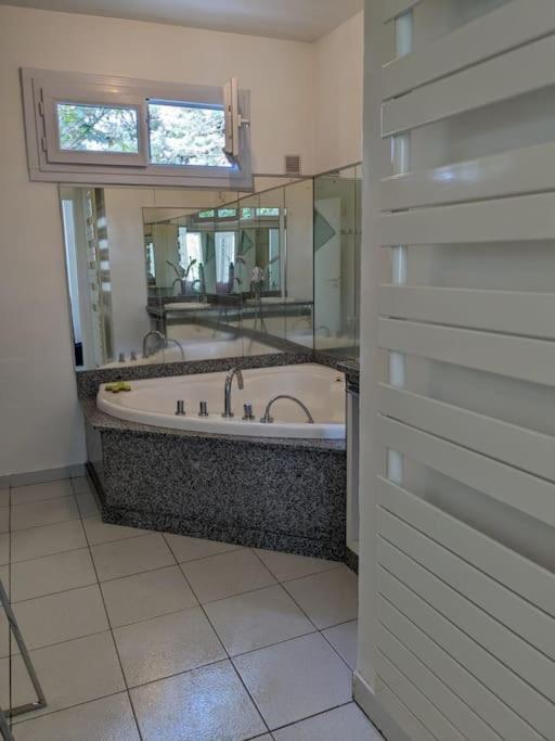 Maison Spacieuse Et Lumineuse 4 Personnes Lavilledieu  Eksteriør billede